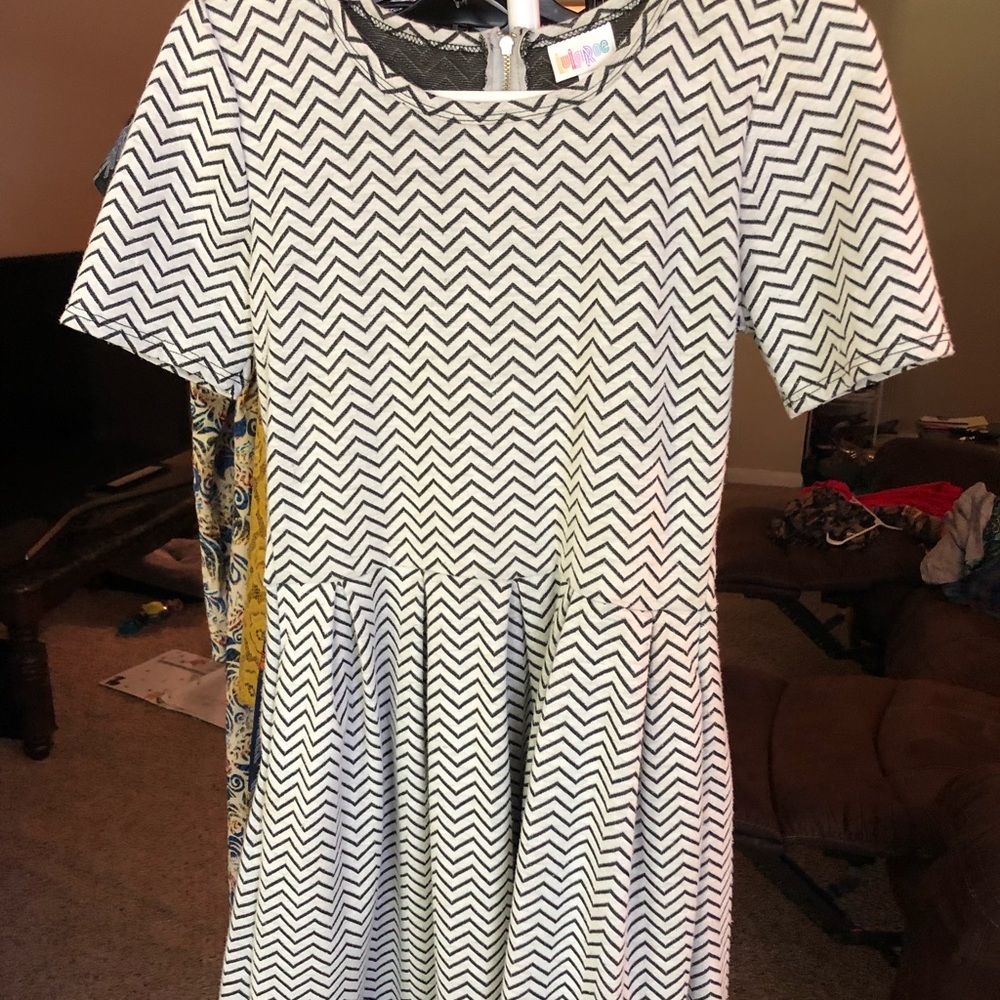 Lularoe Amelia Medium